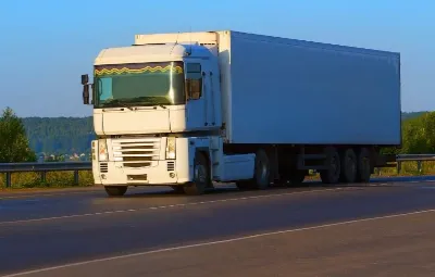 İzmir ile Kemer Arası Öğrenci Eşyası Taşıma